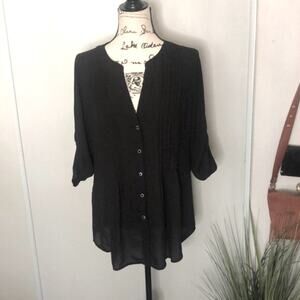 BCBG Black V-Neck Button down Blouse size Small